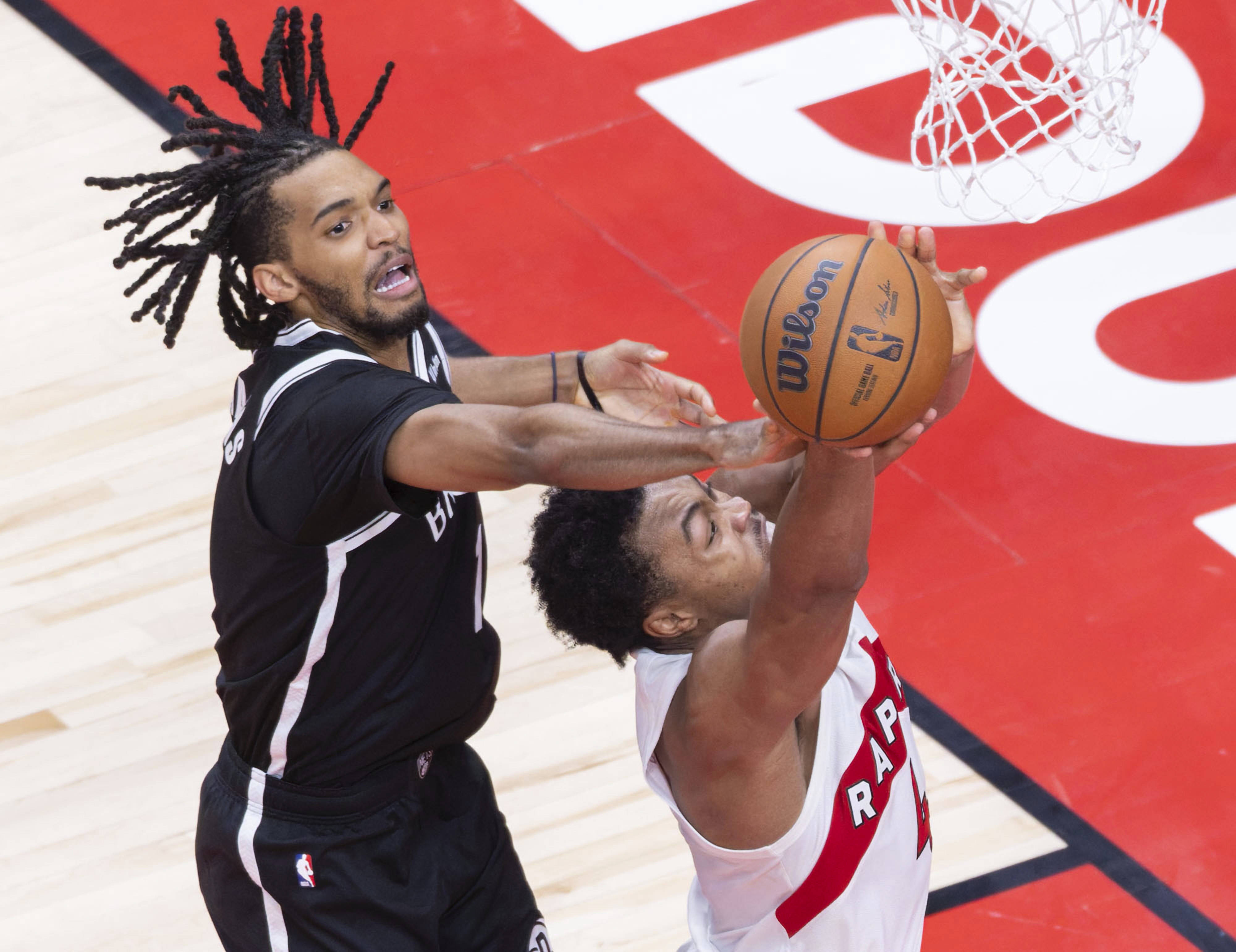 包含太狠了!多伦多猛龙赛后篮板制胜纽卡斯尔迎NBA季后赛关键赛,欧联集结日攻防权衡的词条乐鱼